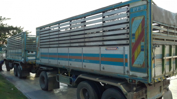 ขายรถพ่วง 22 ล้อ แม่.ลูก กระบะเนียมคอกเกษตรดั้ม HINO FM3M วางเครื่อง.P11C-320 แรง 7 เกียร์ ราคา.1550000 ต่อรอง สนใจจองเลยครับ