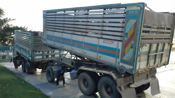 ขายรถพ่วง 22 ล้อ แม่.ลูก กระบะเนียมคอกเกษตรดั้ม HINO FM3M วางเครื่อง.P11C-320 แรง 7 เกียร์ ราคา.1550000 ต่อรอง สนใจจองเลยครับ