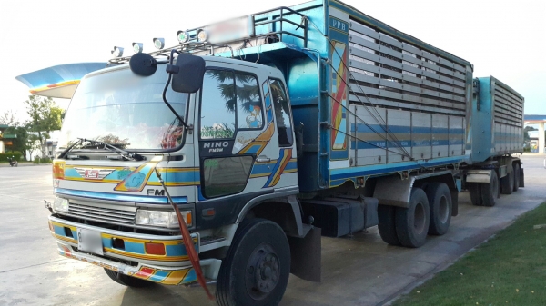 ขายรถพ่วง 22 ล้อ แม่.ลูก กระบะเนียมคอกเกษตรดั้ม HINO FM3M วางเครื่อง.P11C-320 แรง 7 เกียร์ ราคา.1550000 ต่อรอง สนใจจองเลยครับ