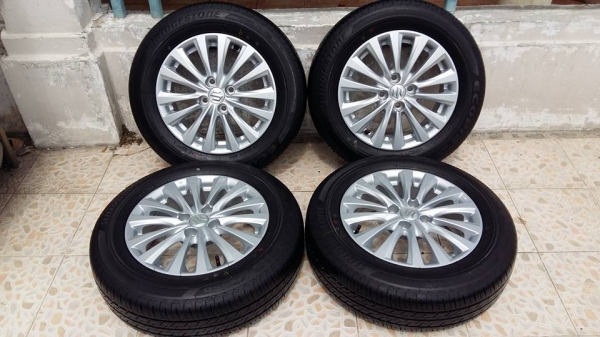 ขายล้อแม็กป้ายแดง suzuki ciaz 15" พร้อมยางปี15 สนใจติดต่อเล็กคลองสามครับ 081-3747940 ขายล้อแม็กป้ายแดง suzuki ciaz 15" พร้อมยางปี15 สนใจติดต่อเล็กคลองสามครับ 081-3747940