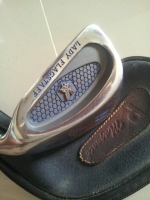 ชุดไม้กอล์ฟสำหรับผู้หญิงและเด็ก