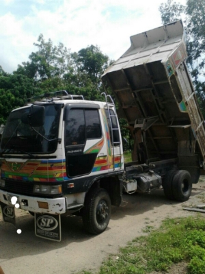 หกล้อ ฮีโน้ FD195 ดั้ม5คิว สภาพดีสวยเดิมบางกริบทั้งคัน เอาไปใช้ไม่ผิดหวัง ทะเบียนพร้อมโอน