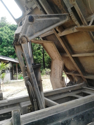 หกล้อ ฮีโน้ FD195 ดั้ม5คิว สภาพดีสวยเดิมบางกริบทั้งคัน เอาไปใช้ไม่ผิดหวัง ทะเบียนพร้อมโอน