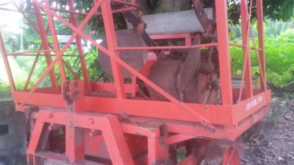 ลดให้แล้วนะครับ...เครื่องปลูกอ้อยร่องคู่กลกิจบ้านโป่ง