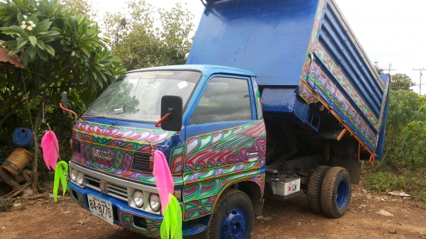 จองแล้วนัดอังคารไม่มาขายต่อ        รถดั้มหกล้อ225000ราคาอีแต๋นครับวิ่งพืชผลทุกชนิดได้เครื่อง100แรง สภาพสวยพร้อมใช้ส่งฟรี