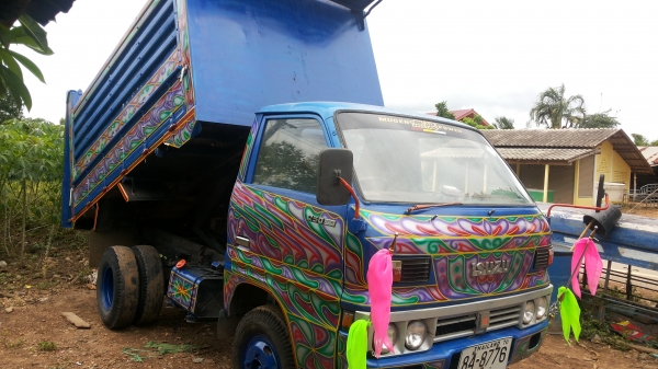 จองแล้วนัดอังคารไม่มาขายต่อ        รถดั้มหกล้อ225000ราคาอีแต๋นครับวิ่งพืชผลทุกชนิดได้เครื่อง100แรง สภาพสวยพร้อมใช้ส่งฟรี