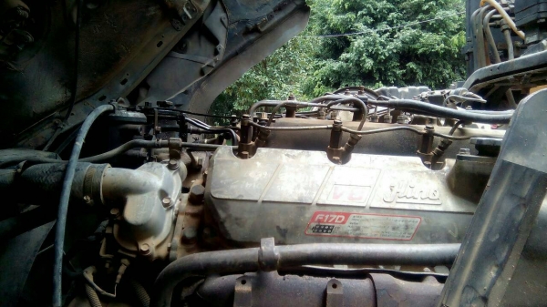 รถฮีโน่ 10 ล้อ เปอร์เฟีย. ท้ายลาด  390 แรงม้า. ปี 50   สนใจติดต่อ  081 - 6079515