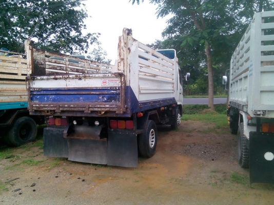 รถฮีโน่ 6 ล้อดั้ม  150 แรงม้า. ปี 50    สนใจติดต่อ  081 - 6079515