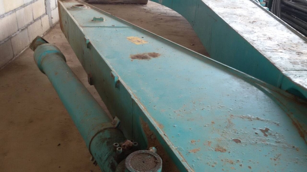 ขายบูม  รถแบคโฮ KOBELCO  200 - YN 12    สนใจติดต่อ  081 - 6079515