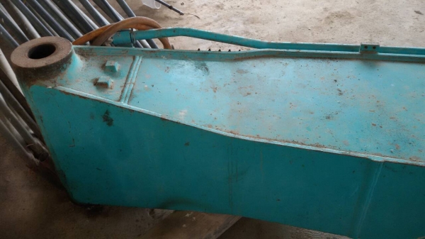 ขายบูม  รถแบคโฮ KOBELCO  200 - YN 12    สนใจติดต่อ  081 - 6079515