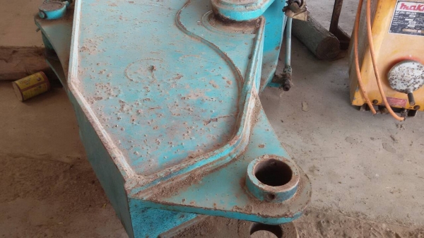 ขายบูม  รถแบคโฮ KOBELCO  200 - YN 12    สนใจติดต่อ  081 - 6079515