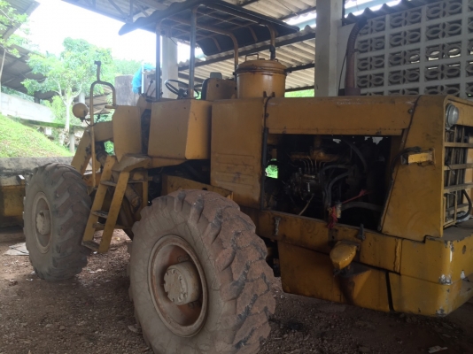 รถตัก KOMATSU  530.   สนใจติดต่อ  081 - 6079515