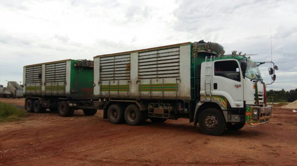 ขายรถพ่วง22ล้อ แม่.ลูก กระบะเนียมคอกเกษตรดั้ม อู่.ส สมบัติ ISUZU 360 ปี.54 ใช้งานอยู่ ราคา.2550000 สนใจรีบจองด่วน ขายรถพ่วง22ล้อ แม่.ลูก กระบะเนียมคอกเกษตรดั้ม อู่.ส สมบัติ ISUZU 360 ปี.54 ใช้งานอยู่ ราคา.2550000 สนใจรีบจองด่วน