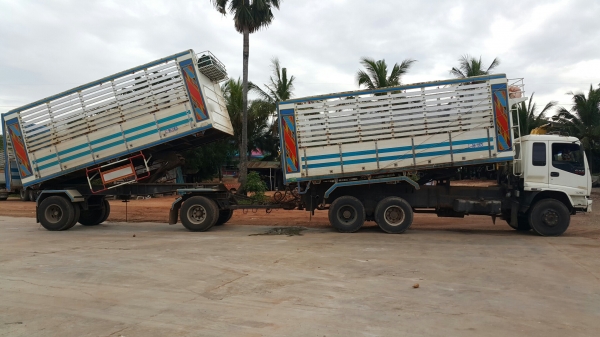 ขายรถพ่วง18ล้อ แม่.ลูก กระบะเนียมคอกเกษตรดั้ม อู่.เสรีชัยพัฒนา ISUZU 270 ปี.ต.ค.48 รถสวย ราคา.1850000 ต่อรอง ขายรถพ่วง18ล้อ แม่.ลูก กระบะเนียมคอกเกษตรดั้ม อู่.เสรีชัยพัฒนา ISUZU 270 ปี.ต.ค.48 รถสวย ราคา.1850000 ต่อรอง