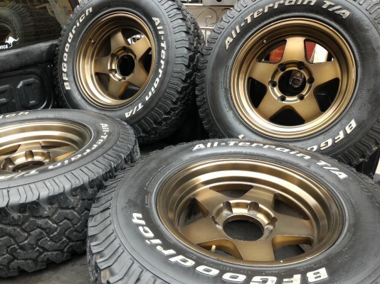 ขายยาง BF ALL 265 x 70 x 16 พร้อมล้อลาย Bradley ขายยาง BF ALL 265 x 70 x 16 พร้อมล้อลาย Bradley