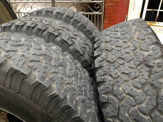 ขายยาง BF ALL 265 x 70 x 16 พร้อมล้อลาย Bradley ขายยาง BF ALL 265 x 70 x 16 พร้อมล้อลาย Bradley