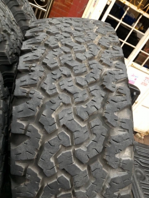 ขายยาง BF ALL 265 x 70 x 16 พร้อมล้อลาย Bradley ขายยาง BF ALL 265 x 70 x 16 พร้อมล้อลาย Bradley