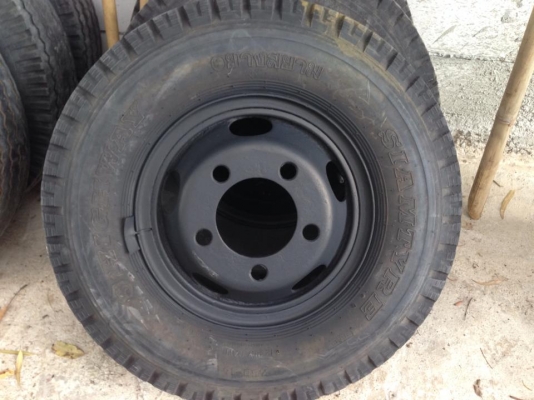 ขายยางพร้อมกระทะรถ6ล้อ5รู 1 ชุด ขาย 10000 บาท