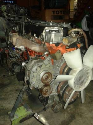 ขายเครื่องยนต์ 6HL1-205 แรงม้า เครื่องครบ สวย ติดดีมาก