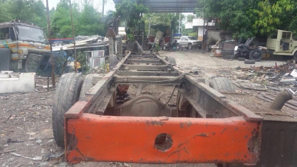 ขายแซสซีรถบัสเบ็นช์12เมตร มีเล่มทะเบียน ขาด2ปีเอกสารครบ ให้หมดเลยตามภาพ กระปุกเพาเวอร์ หม้อลม ถังน้ำมันสายเบรค ขาย 80000 บาท