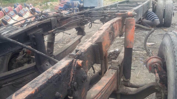 ขายแซสซีรถบัสเบ็นช์12เมตร มีเล่มทะเบียน ขาด2ปีเอกสารครบ ให้หมดเลยตามภาพ กระปุกเพาเวอร์ หม้อลม ถังน้ำมันสายเบรค ขาย 80000 บาท