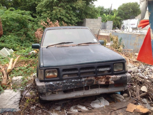 ฝากขายครับรถมาสด้าพร้อมเครื่อง ทะเบียนขาดต้องจดใหม่ ขาย 38500 บาท