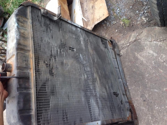 ขายหม้อน้ำรถบัสขนาดใหญ่ ขาย 4000 บาท