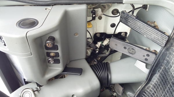 ขายรถสิบล้อดั๊มสองเพลา มิตซูบิชิ เอ็ม 6  260 แรง เทอร์โบอินเตอร์  สนใจ 0817368589