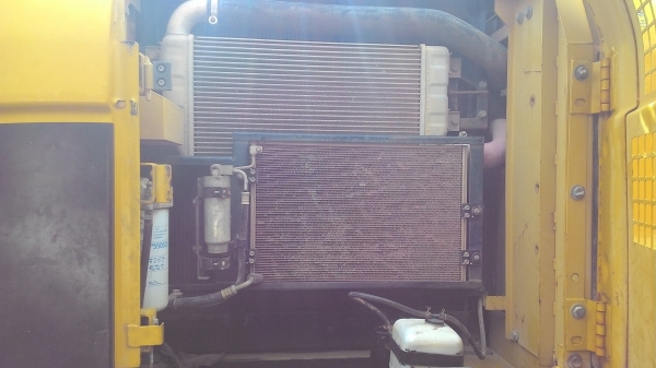 CATERPILLAR 320D ใช้งานมา 9,xxx ชั่วโมง 2,080,000บาทรถห้างแท้ เอวแน่นทุกอย่างเดิม พร้อมทะเบียน