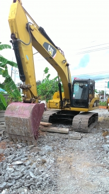 CATERPILLAR 320D ใช้งานมา 9,xxx ชั่วโมง 2,080,000บาทรถห้างแท้ เอวแน่นทุกอย่างเดิม พร้อมทะเบียน