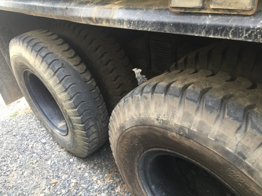 10ล้อดั้ม260แรง ปี50 ไมล์2แสนกว่าๆ รถสวยเดิมๆ สวย ยางเต็ม มีระบบลาก