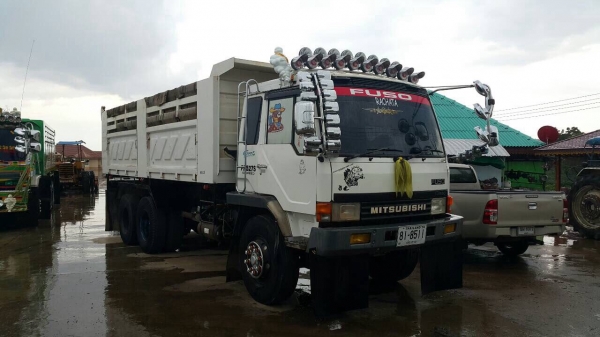 ขายด่วนสิบล้อสองเพลาดั้มหลงยูโรวัน 225แรง ปี43 เครื่องเกียร์เดิม