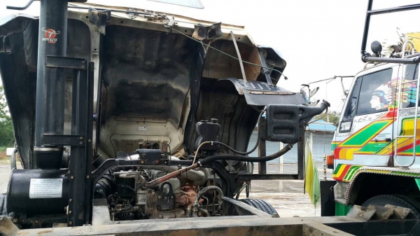 ขายด่วนสิบล้อสองเพลาดั้มหลงยูโรวัน 225แรง ปี43 เครื่องเกียร์เดิม