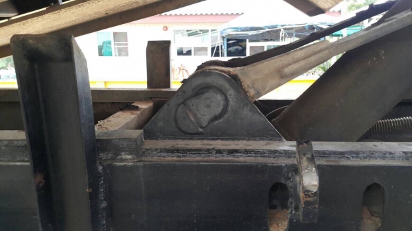 ขายด่วนสิบล้อสองเพลาดั้มหลงยูโรวัน 225แรง ปี43 เครื่องเกียร์เดิม