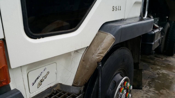 ขายด่วนสิบล้อสองเพลาดั้มหลงยูโรวัน 225แรง ปี43 เครื่องเกียร์เดิม