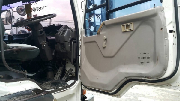 ขายด่วนสิบล้อสองเพลาดั้มหลงยูโรวัน 225แรง ปี43 เครื่องเกียร์เดิม