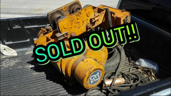 ====== SOLD OUT!! ====== รอกสริง KITO 2.8 ตัน. Japan ไฟ 380 V. มีตัวเดินรางครบ สวยๆภายในใหม่กริ้บ!! 089-2499-123 นครปฐม
