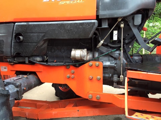 ขายรถไถKubota L4508DI Special (4WD) พร้อมใบมีดหน้าและผานพรวนช้าง รถ1,400ชม.พร้อมใช้งาน
