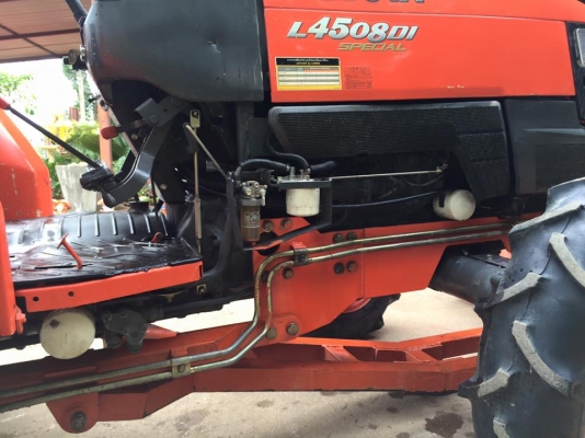 ขายรถไถKubota L4508DI Special (4WD) พร้อมใบมีดหน้าและผานพรวนช้าง รถ1,400ชม.พร้อมใช้งาน