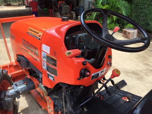 ขายรถไถ Kubota L4708(4WD) พร้อมใบมีดและผานพรวนLCS 24&#039;&#039;x6(ของใหม่) รถสวยพร้อมใช้งาน