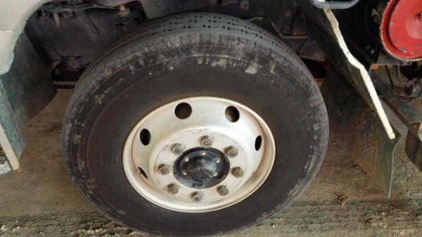 Nissan UD 290 เปลี่ยนเครื่องเป็น 320 พร้อมอุปกรณ์ยกดั๊ม เซมิดั๊ม + หางโลเบทสามเพลาแท้กางได้ 3 เมตร แท้ ยางนอก