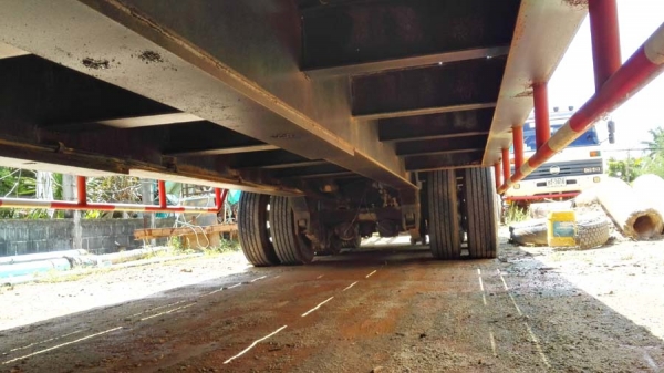 Nissan UD 290 เปลี่ยนเครื่องเป็น 320 พร้อมอุปกรณ์ยกดั๊ม เซมิดั๊ม + หางโลเบทสามเพลาแท้กางได้ 3 เมตร แท้ ยางนอก