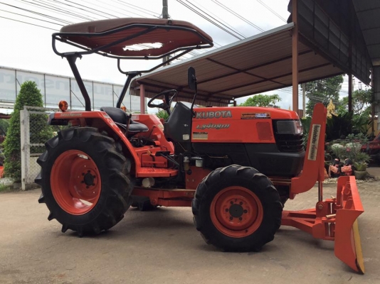 ขายรถไถKubota L3408DI (4WD) พร้อมใบมีดหน้าและผานพรวนช้าง รถพร้อมใช้งาน