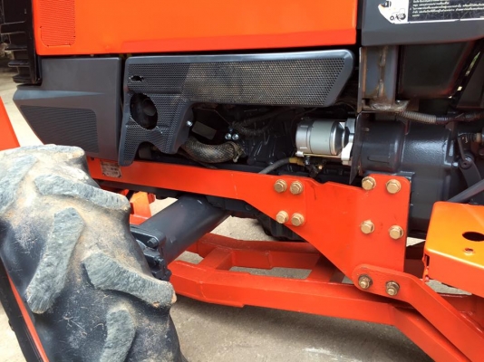 ขายรถไถKubota L3408DI (4WD) พร้อมใบมีดหน้าและผานพรวนช้าง รถพร้อมใช้งาน