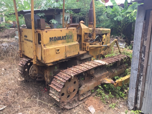 แทรกเตอร์ตีนตะขาบ Komatsu D20 รถสวย สภาพดีมาก พร้อมใช้ แค่จอดไว้เฉยๆ