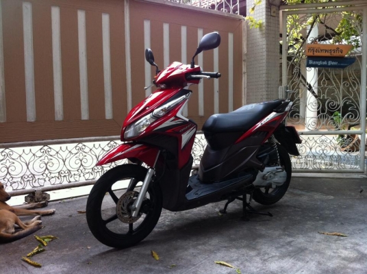 ขออนุญาติขาย Honda Click 110i ตัว Top ไมล์ขาว ล้อแม็กแท้ ฟรีค่าโอน ขออนุญาติขาย Honda Click 110i ตัว Top ไมล์ขาว ล้อแม็กแท้ ฟรีค่าโอน