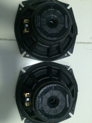 ลำโพง KENWOOD KFC-VS17 รุ่นค่อนข้างใหญ่ 6.5นิ้ว 180W โครองหล่อ กรวยโพลี มือ2 ญี่ปุ่น