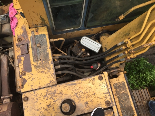 รถขุด PC60-5 รถดี. แต่บอดี้ไม่สวย ช่วง่างสวย เอวแน่น เครื่องดีปั้มดี