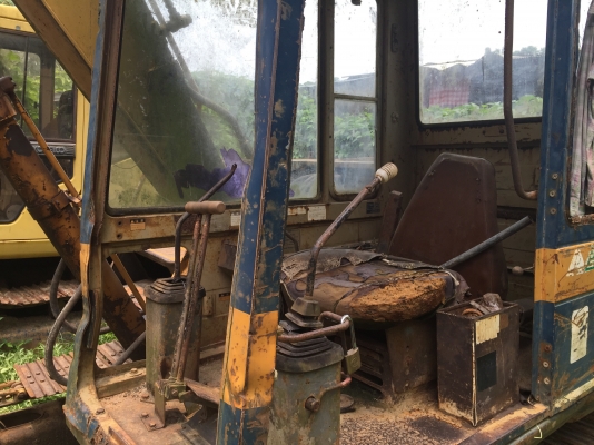 รถขุด PC60-5 รถดี. แต่บอดี้ไม่สวย ช่วง่างสวย เอวแน่น เครื่องดีปั้มดี