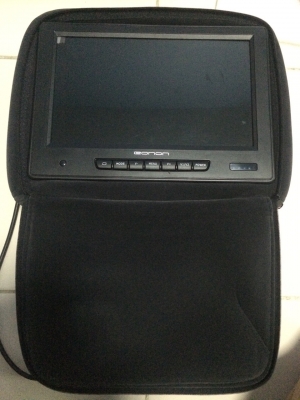 จอหมอน VIP EONON 9นิ้ว 1ข้าง ผ้ากำมะหยี่ สีเปลืองมังคุด มีซิปปิดหน้า สภาพสวยมาก มือ2 ญี่ปุ่น